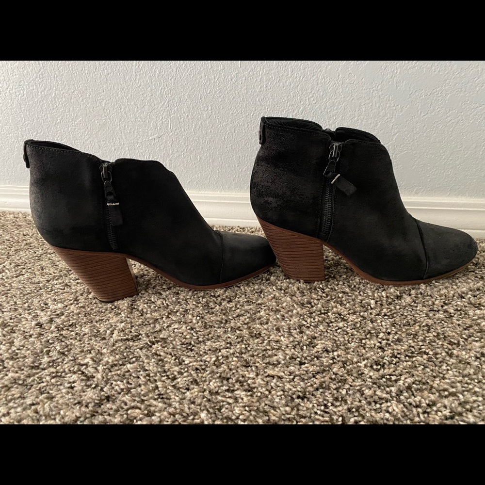 Rag and Bone Black Zip Booties 40 or 8.5/9